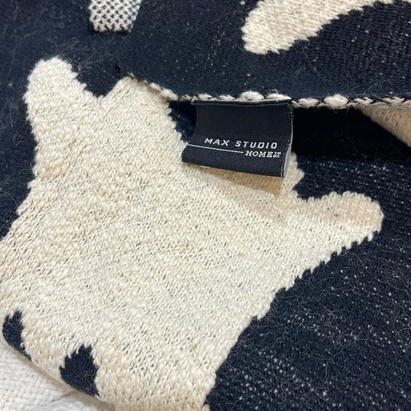 Max Studio Ghost Blanket 💯 cotton throw blanket - Picture 2 of 4